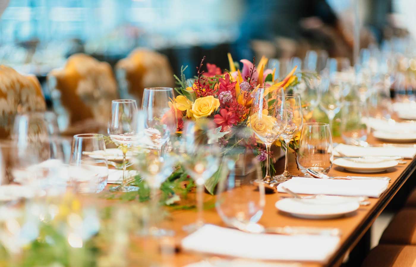 Planning a large event - Shows a neatly designed table centrepiece